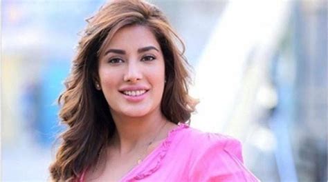 Mehwish Hayat clarifies misconstrued remarks on Kashmir issue